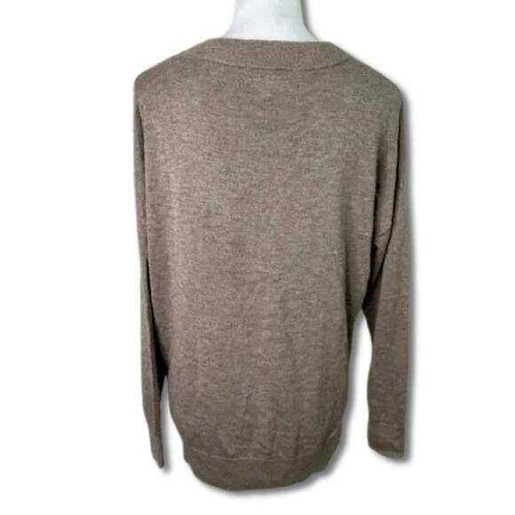 Treasure & Bond Sweater Cashmere Blend Lightweight V Neckline Brown Medium NWOT - Picture 5 of 9